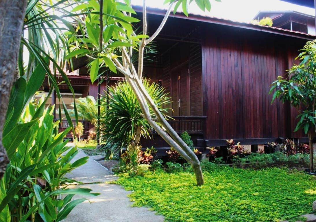 Exotic Komodo Hotel Labuan Bajo Exterior photo
