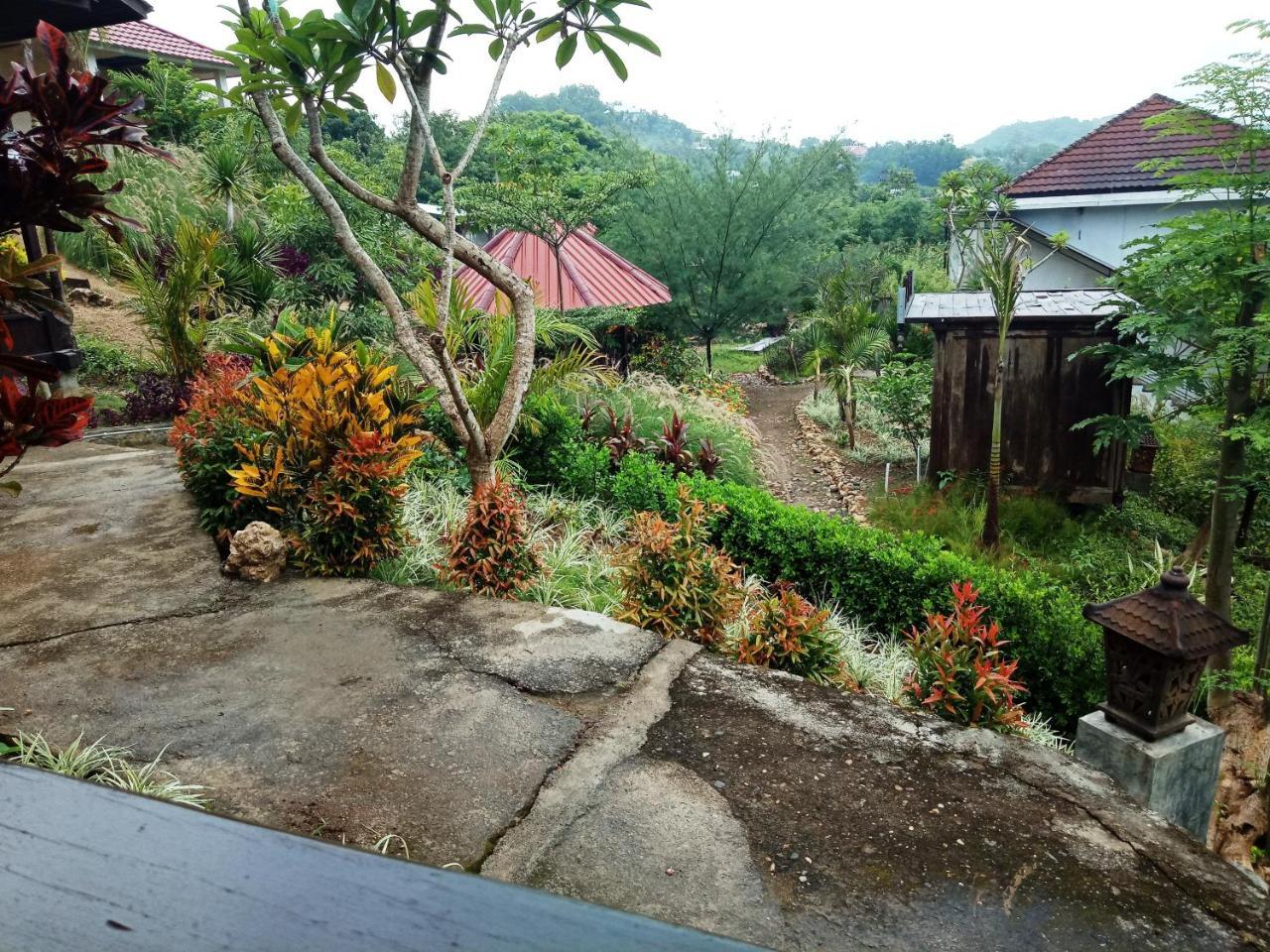 Exotic Komodo Hotel Labuan Bajo Exterior photo