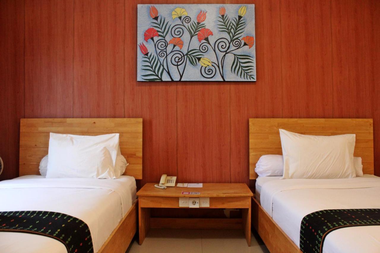 Exotic Komodo Hotel Labuan Bajo Exterior photo