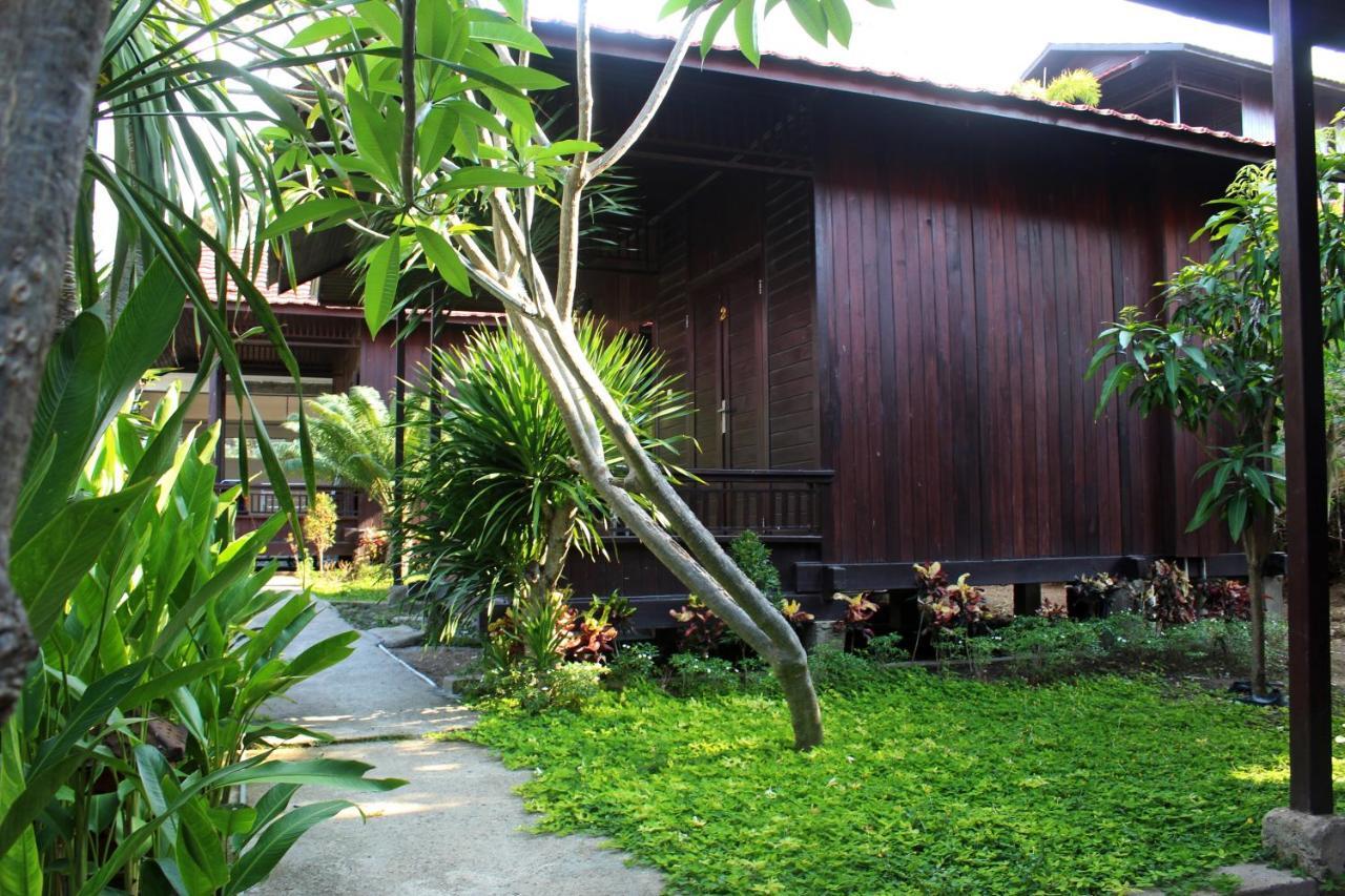 Exotic Komodo Hotel Labuan Bajo Exterior photo