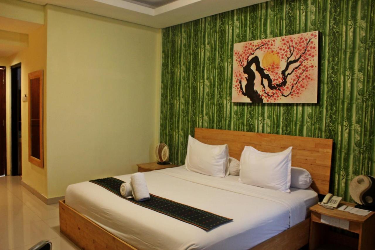 Exotic Komodo Hotel Labuan Bajo Exterior photo